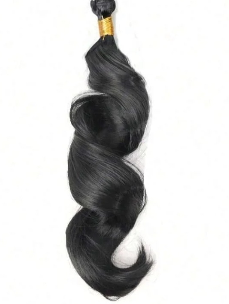 Single black body wave hair bundle close up